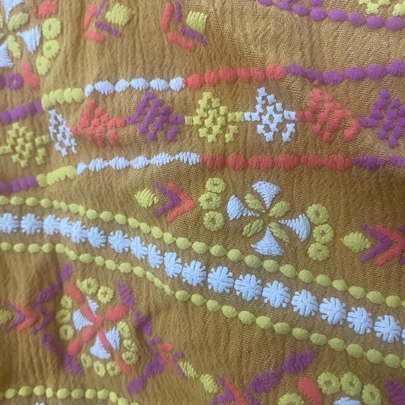 Tempted Hearts LA Top Womens Plus Embroidered Boho Blouse - Picture 10 of 10